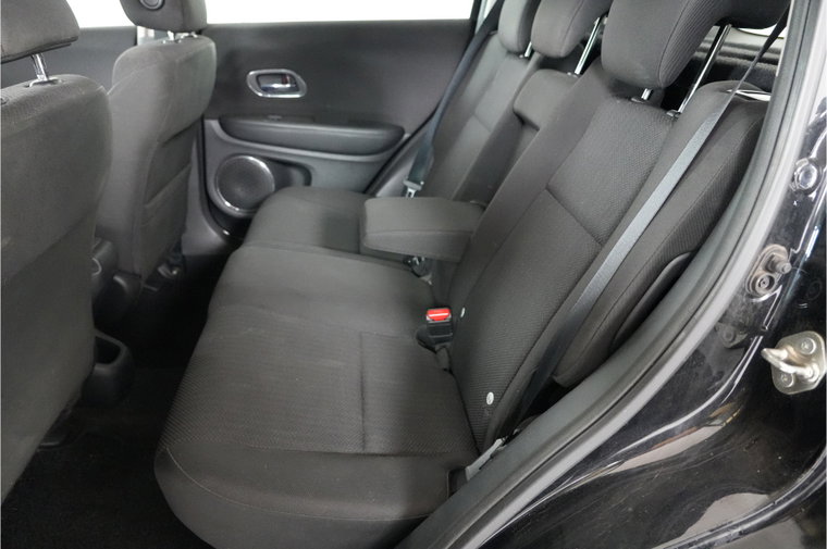 Vehicle Image 18