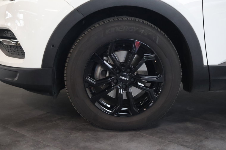 Vehicle Image 30