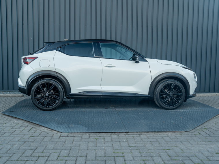 Vehicle Image 46