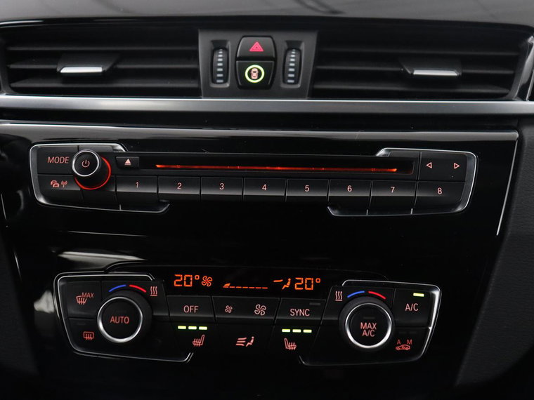 Vehicle Image 28