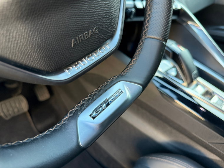 Vehicle Image 37