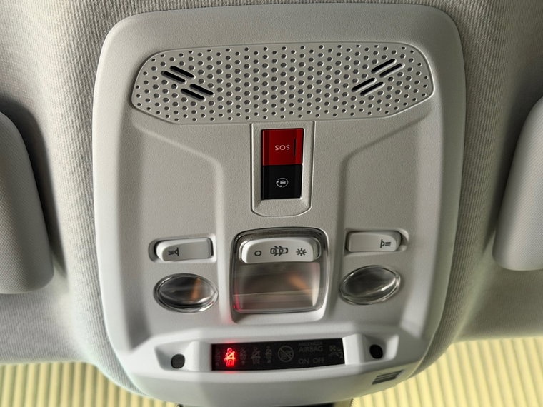 Vehicle Image 33