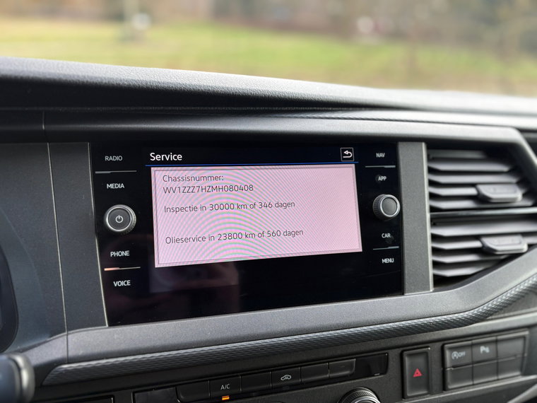 Vehicle Image 19
