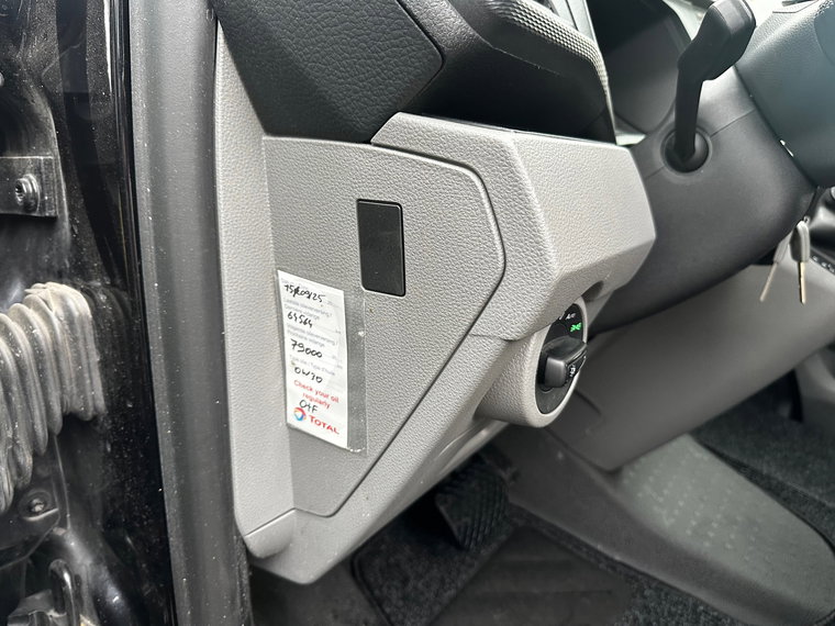 Vehicle Image 23