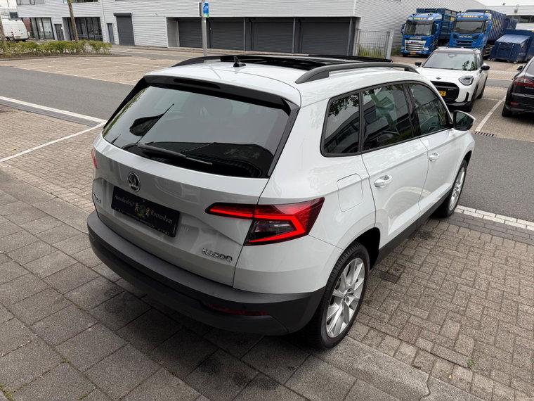 Vehicle Image 17