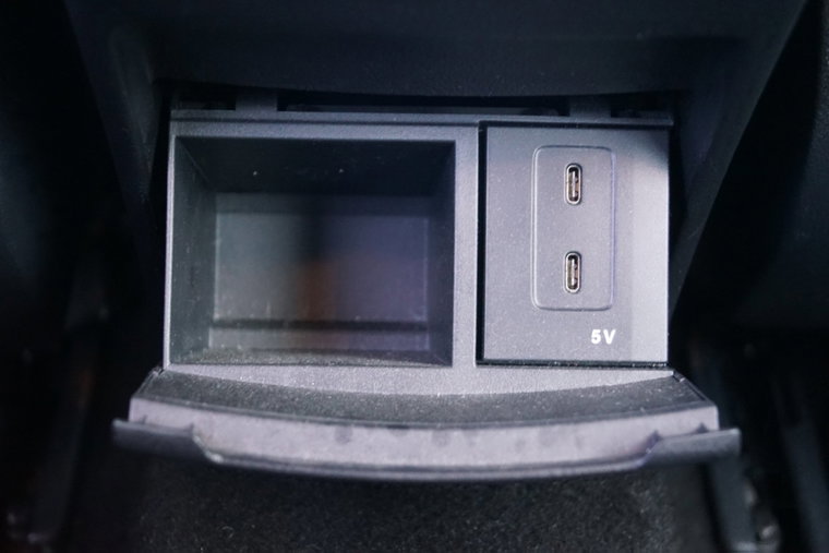 Vehicle Image 36