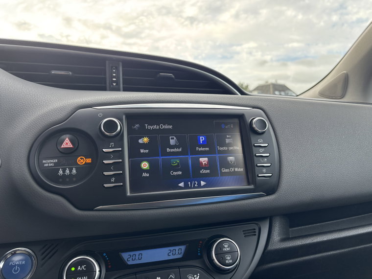 Vehicle Image 15