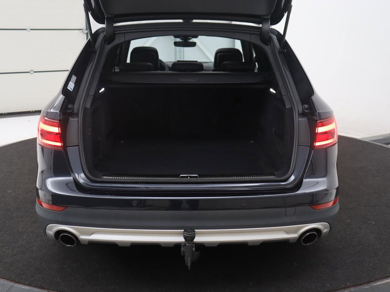 Vehicle Image 33