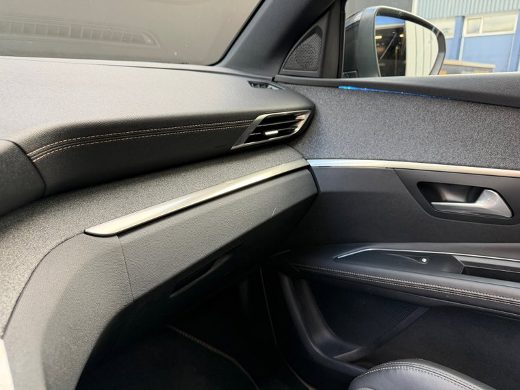 Vehicle Image 45