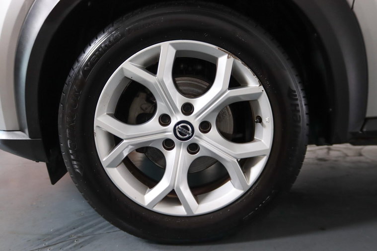 Vehicle Image 17