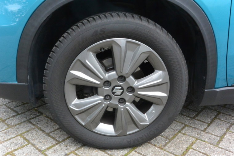 Vehicle Image 14