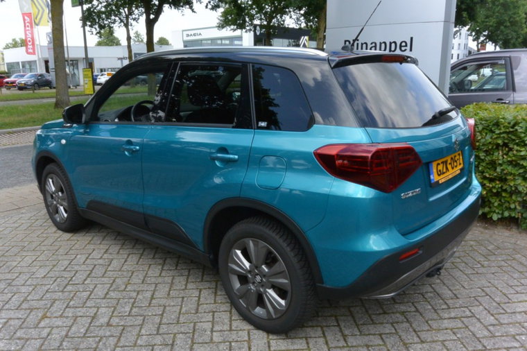 Vehicle Image 5