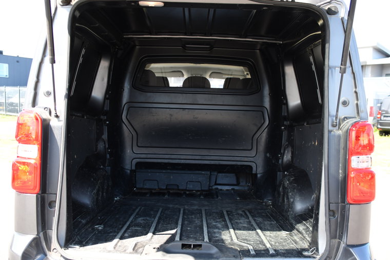Vehicle Image 35