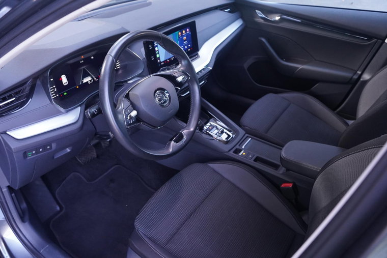 Vehicle Image 45