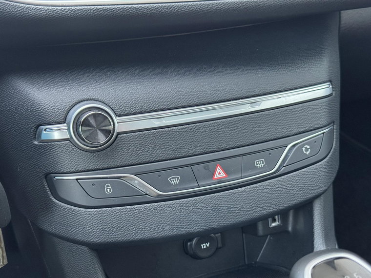 Vehicle Image 42