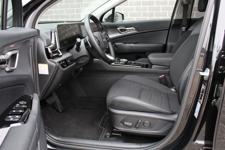 Vehicle Image 8