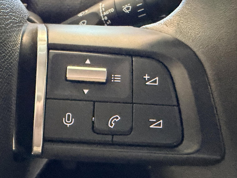 Vehicle Image 26
