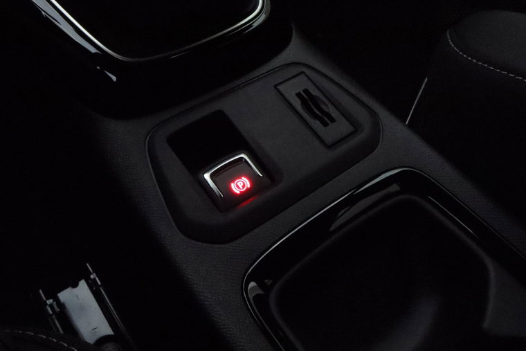 Vehicle Image 24