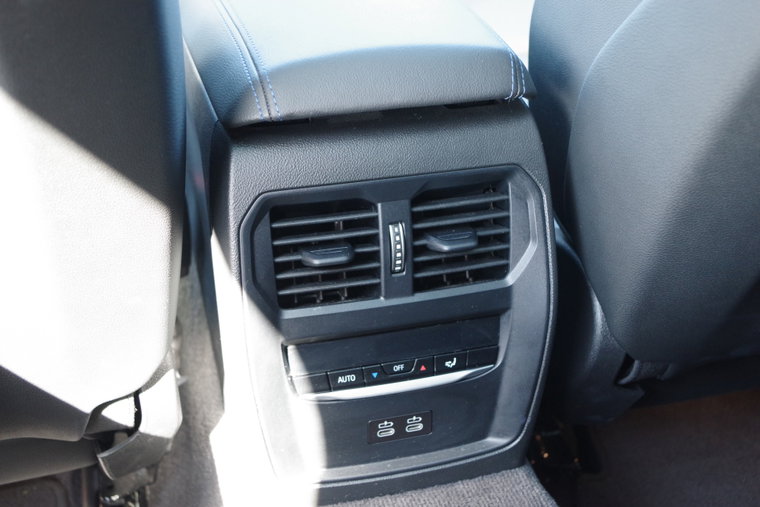 Vehicle Image 39
