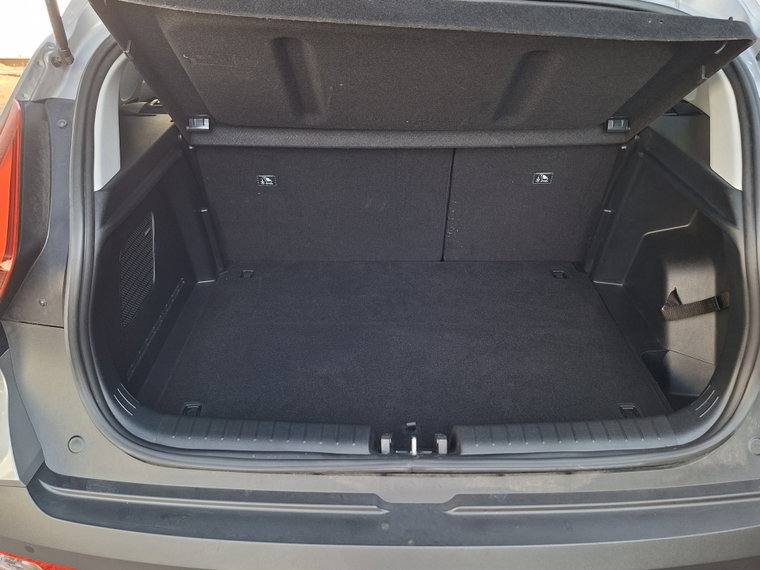 Vehicle Image 26