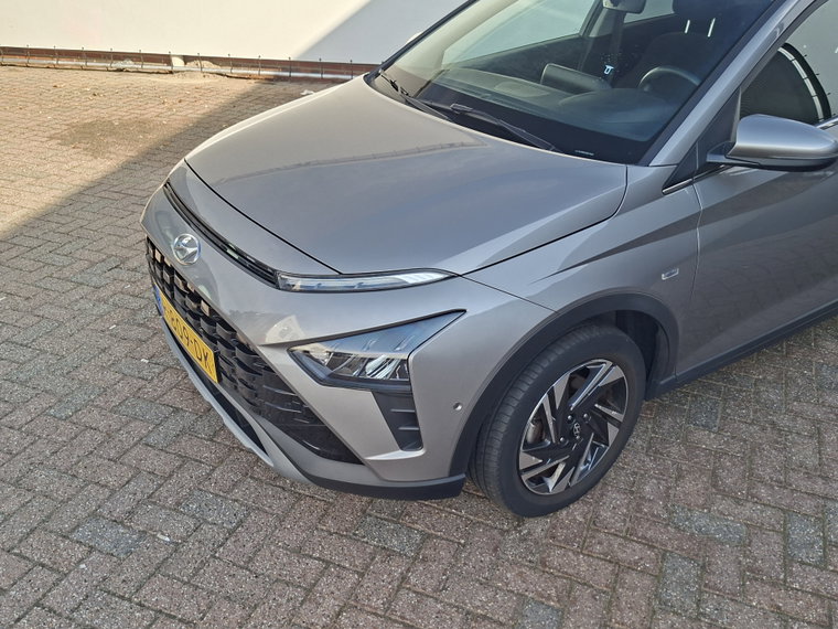 Vehicle Image 32