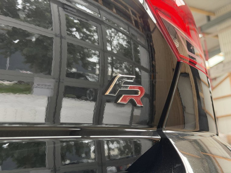 Vehicle Image 37