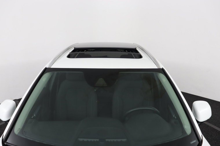 Vehicle Image 38