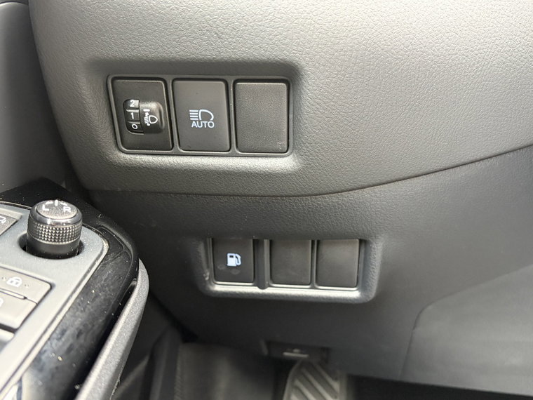 Vehicle Image 28