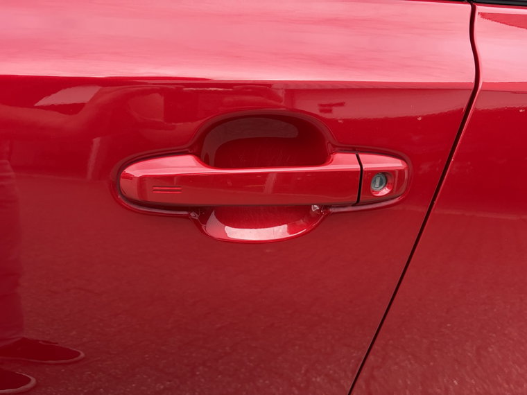 Vehicle Image 36