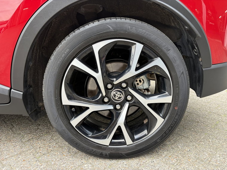 Vehicle Image 40