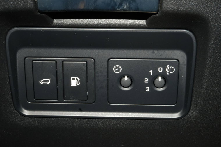 Vehicle Image 32