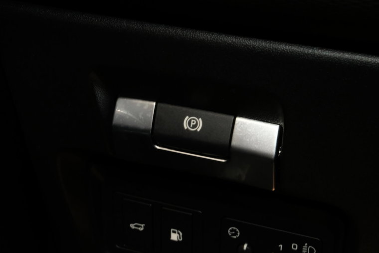Vehicle Image 35