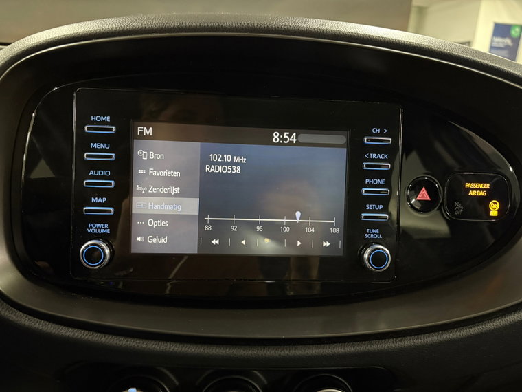 Vehicle Image 21