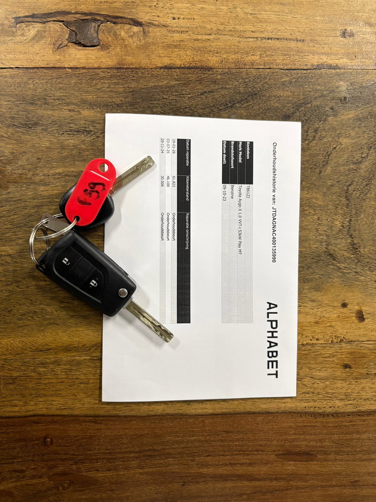 Vehicle Image 35