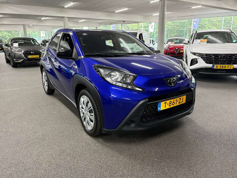 Vehicle Image 7