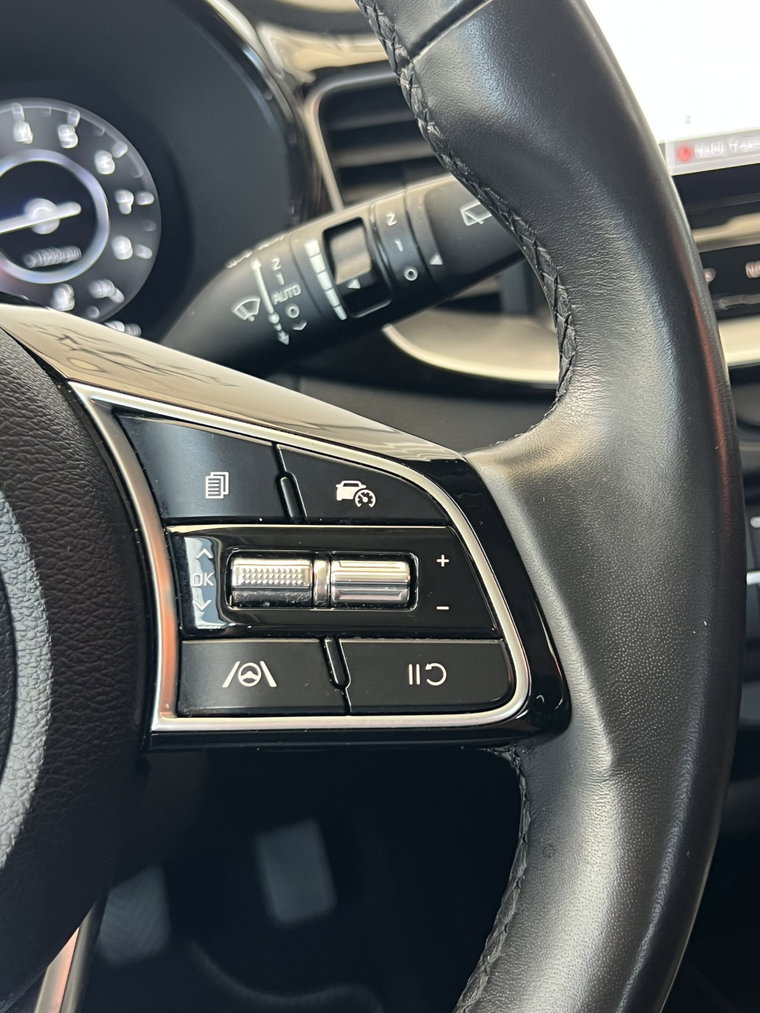 Vehicle Image 26