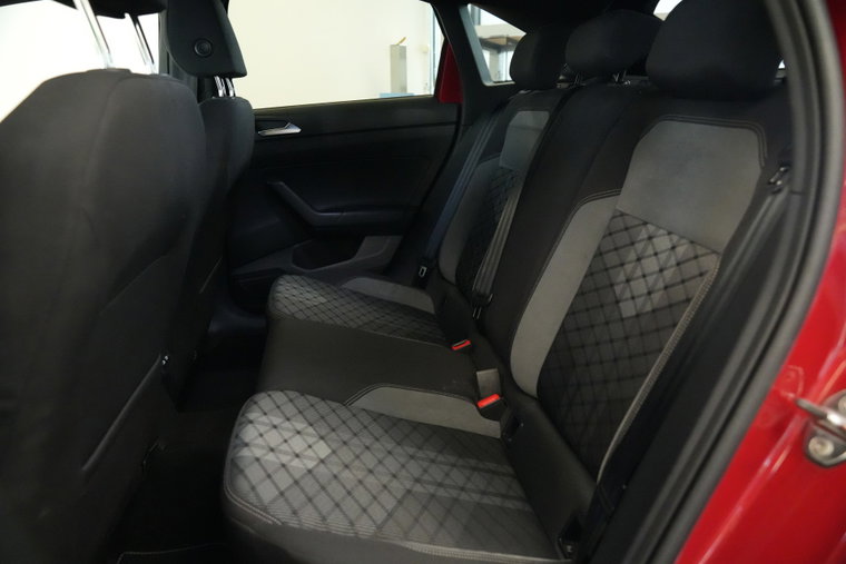 Vehicle Image 20