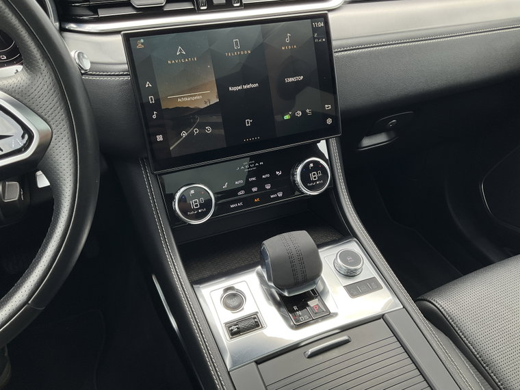 Vehicle Image 27