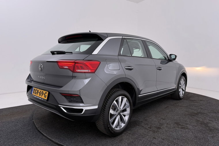 Vehicle Image 38