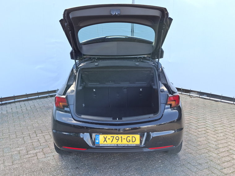 Vehicle Image 42