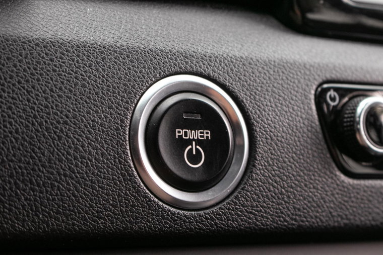 Vehicle Image 25