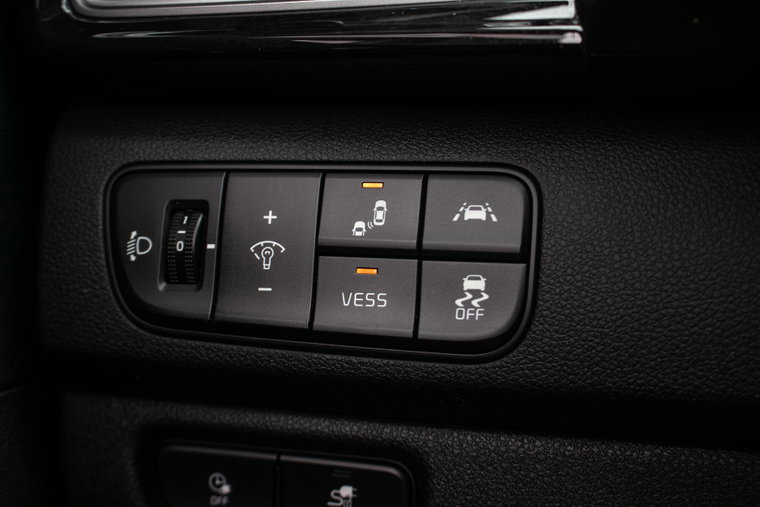 Vehicle Image 28
