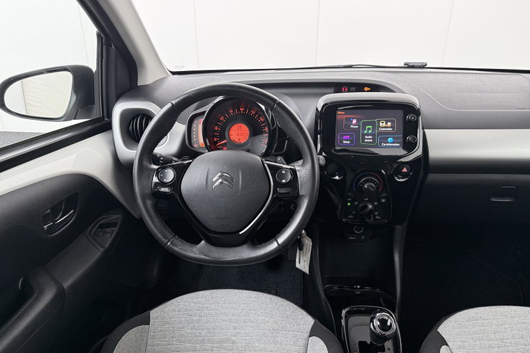 Vehicle Image 8