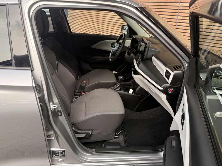 Vehicle Image 39