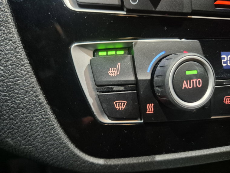 Vehicle Image 52