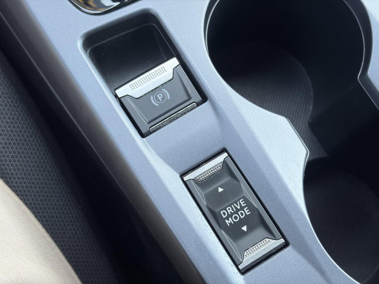 Vehicle Image 26