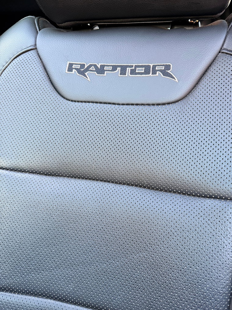 Vehicle Image 28