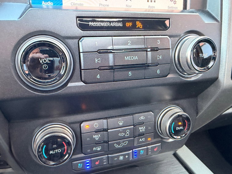 Vehicle Image 35