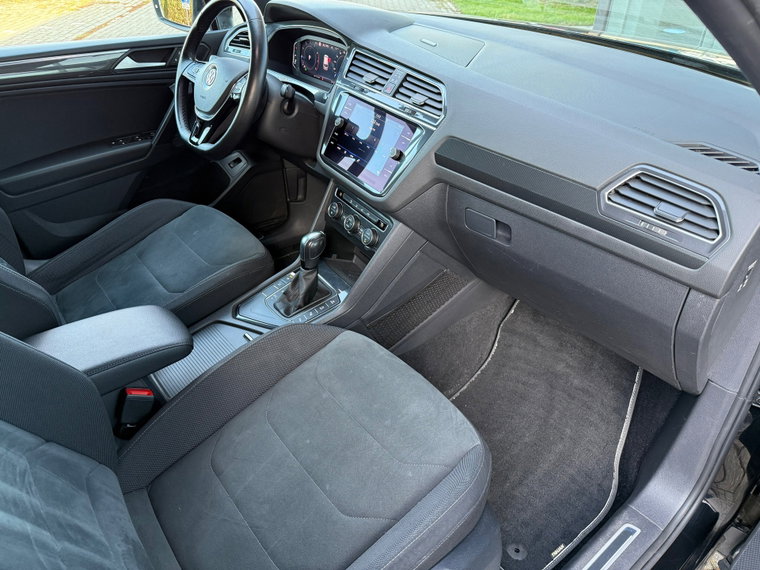 Vehicle Image 38