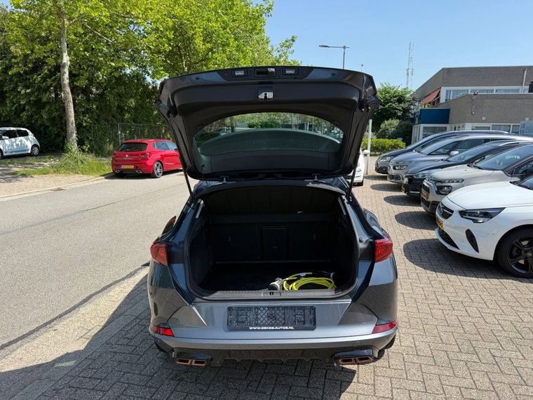 Vehicle Image 27